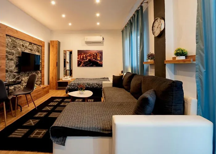 Alexander Golden View Serres